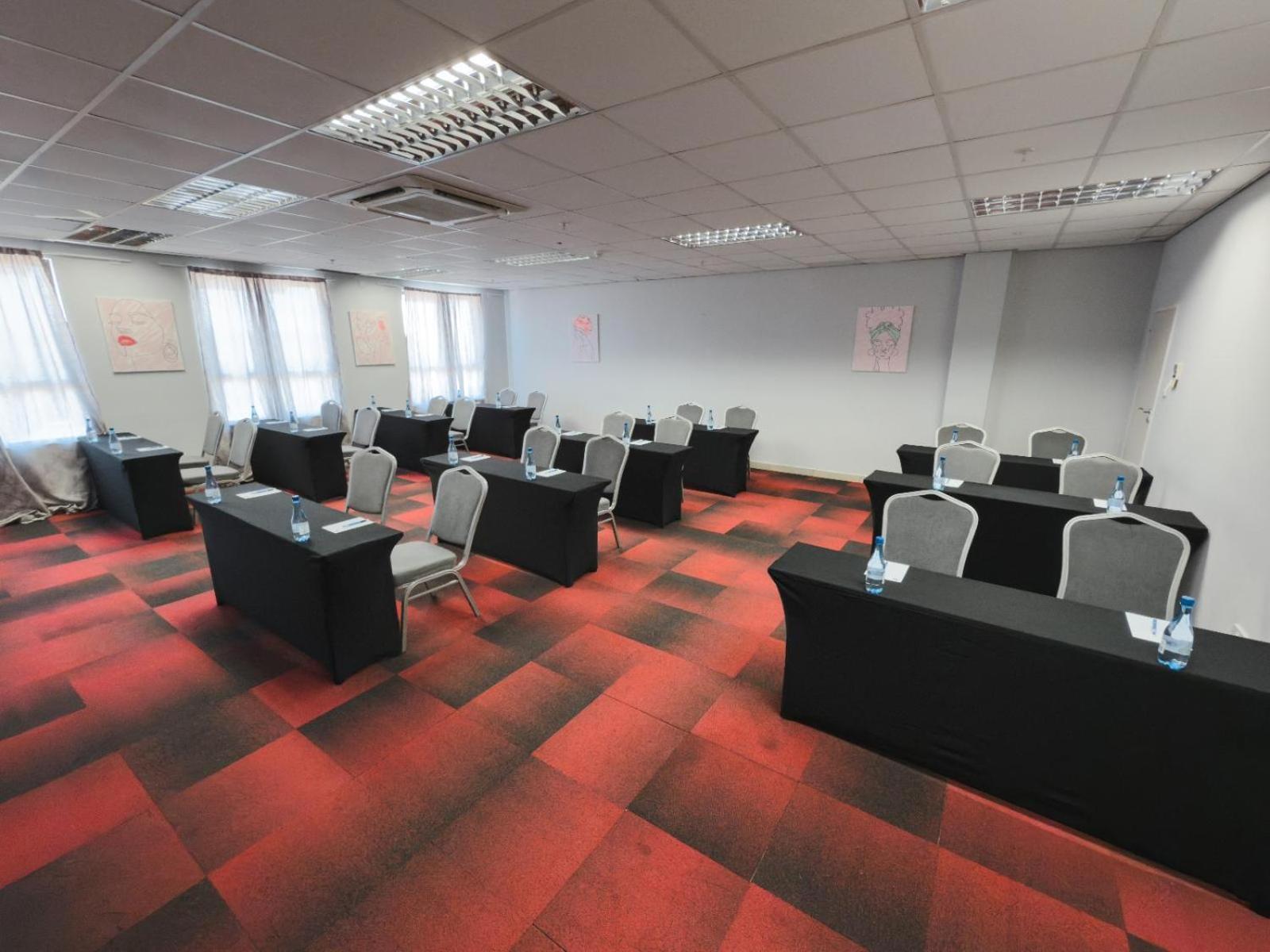 The Grand Aria Hotel And Conference Centre 哈博罗内 外观 照片