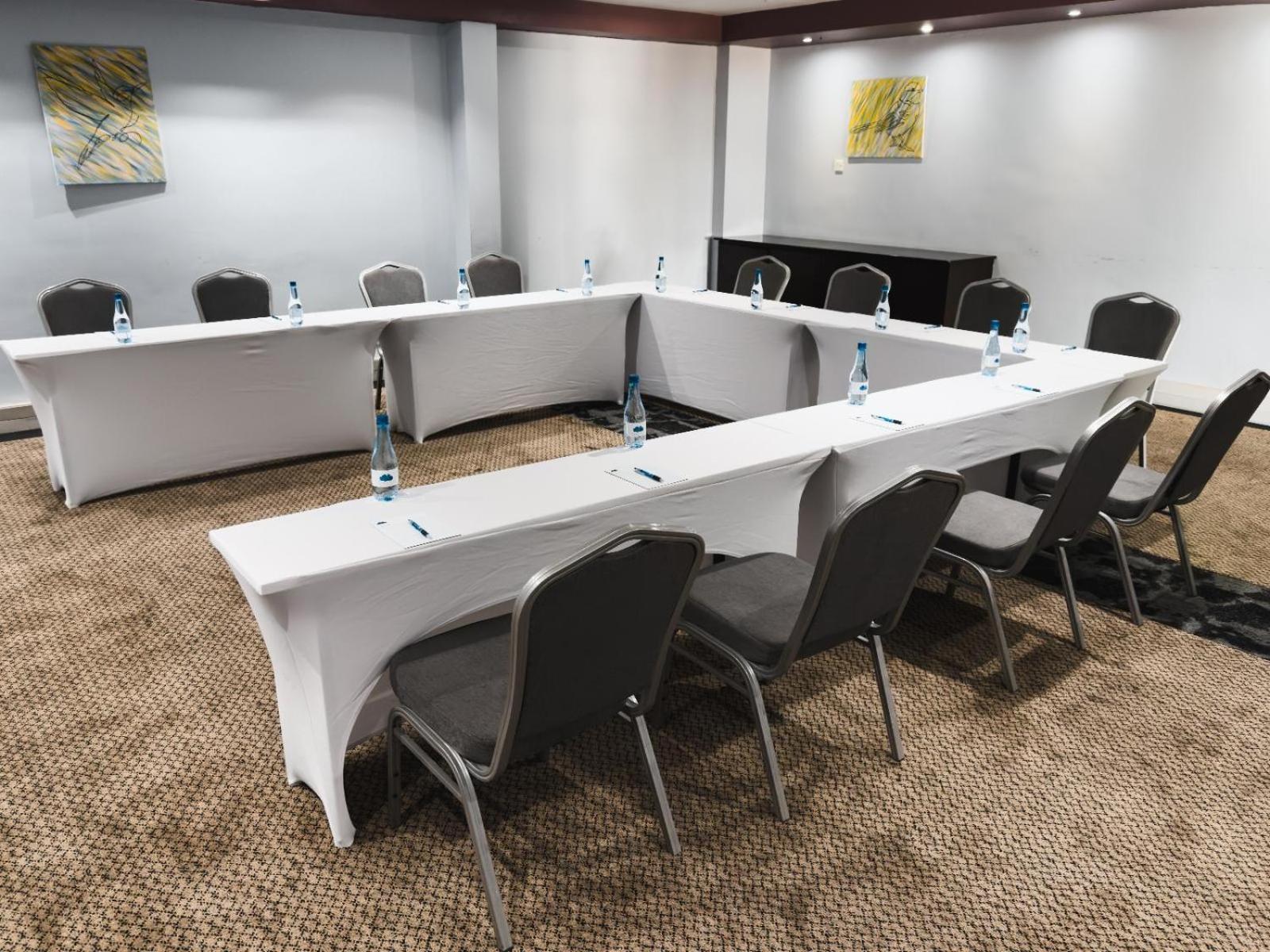 The Grand Aria Hotel And Conference Centre 哈博罗内 外观 照片